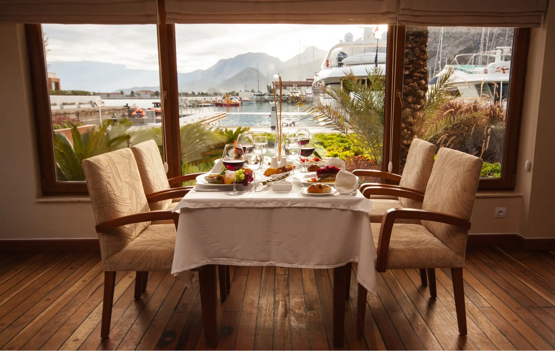 Los Angeles Restaurant Featured Image